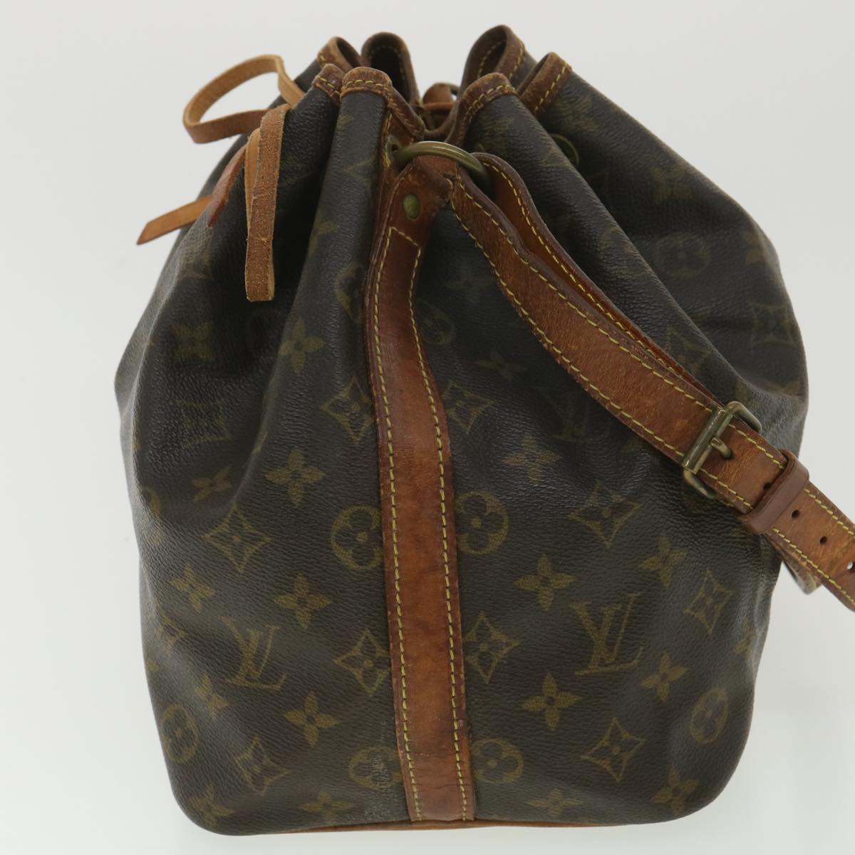 LOUIS VUITTON Monogram Petit Noe Shoulder Bag M42226 LV Auth 36140