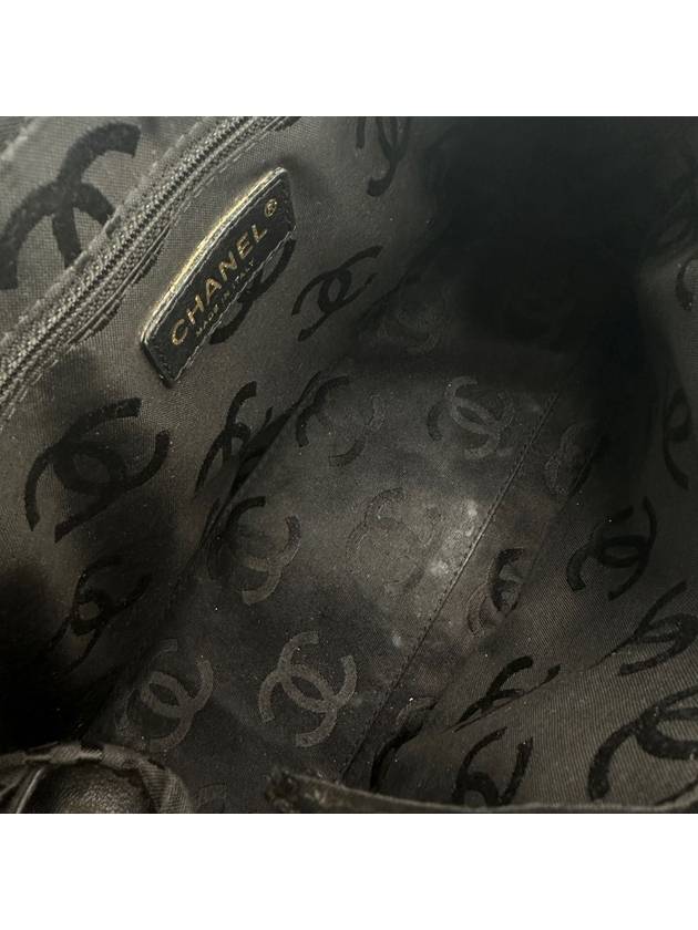 Wild Stitch Tote Bag Boston Chanel