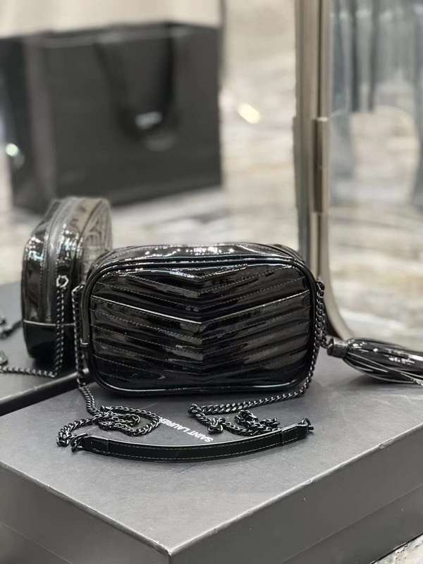 Yves Saint Laurent - Bags - The Wells Bags 588