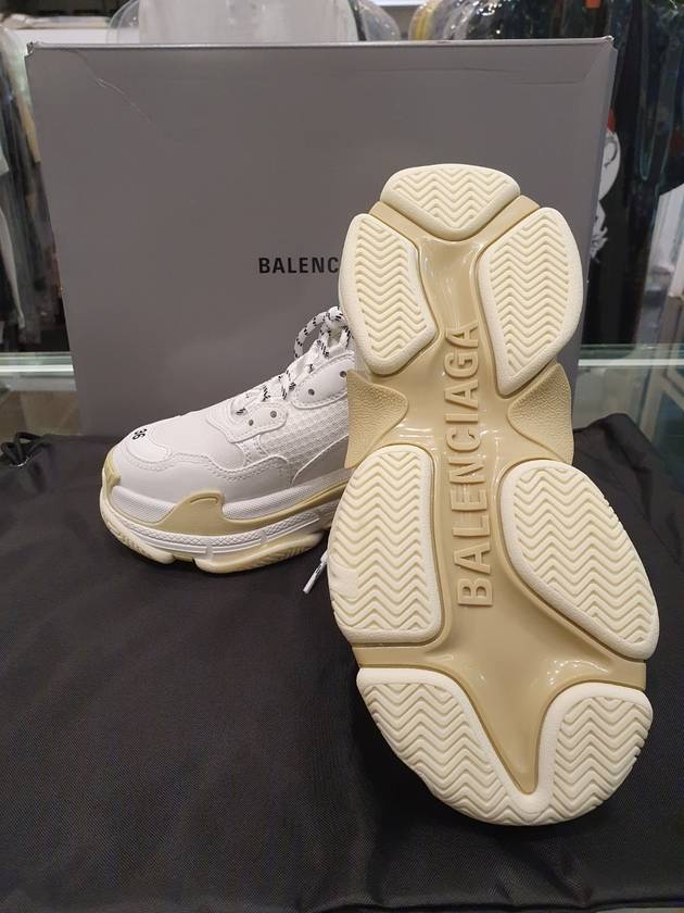 Luxury Balenciaga Triple S Low-Top Sneakers White