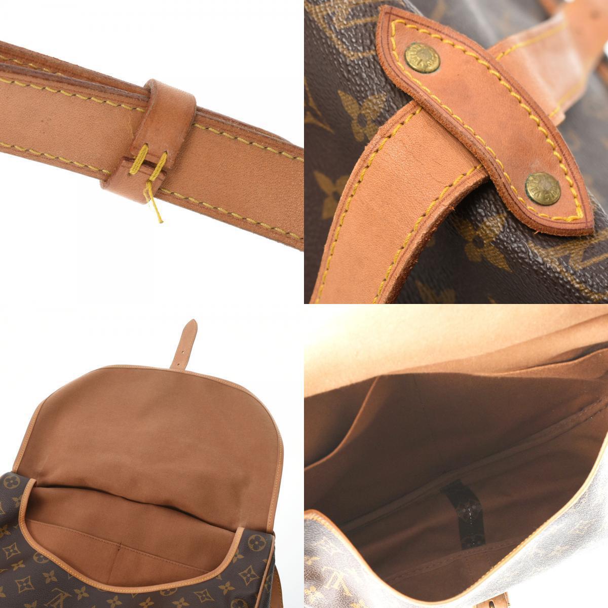 Louis Vuitton Saumur 35 Shoulder Bag