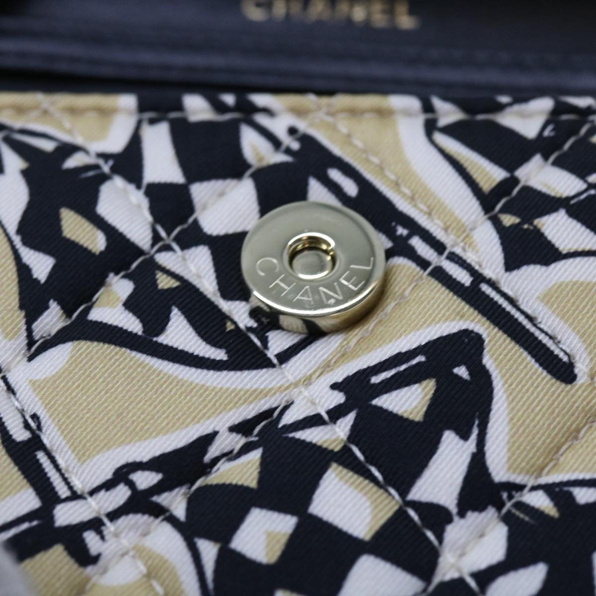 Top Quality Chanel Mini Matelasse Shoulder Bag Canvas Beige Black CC Auth 55538A