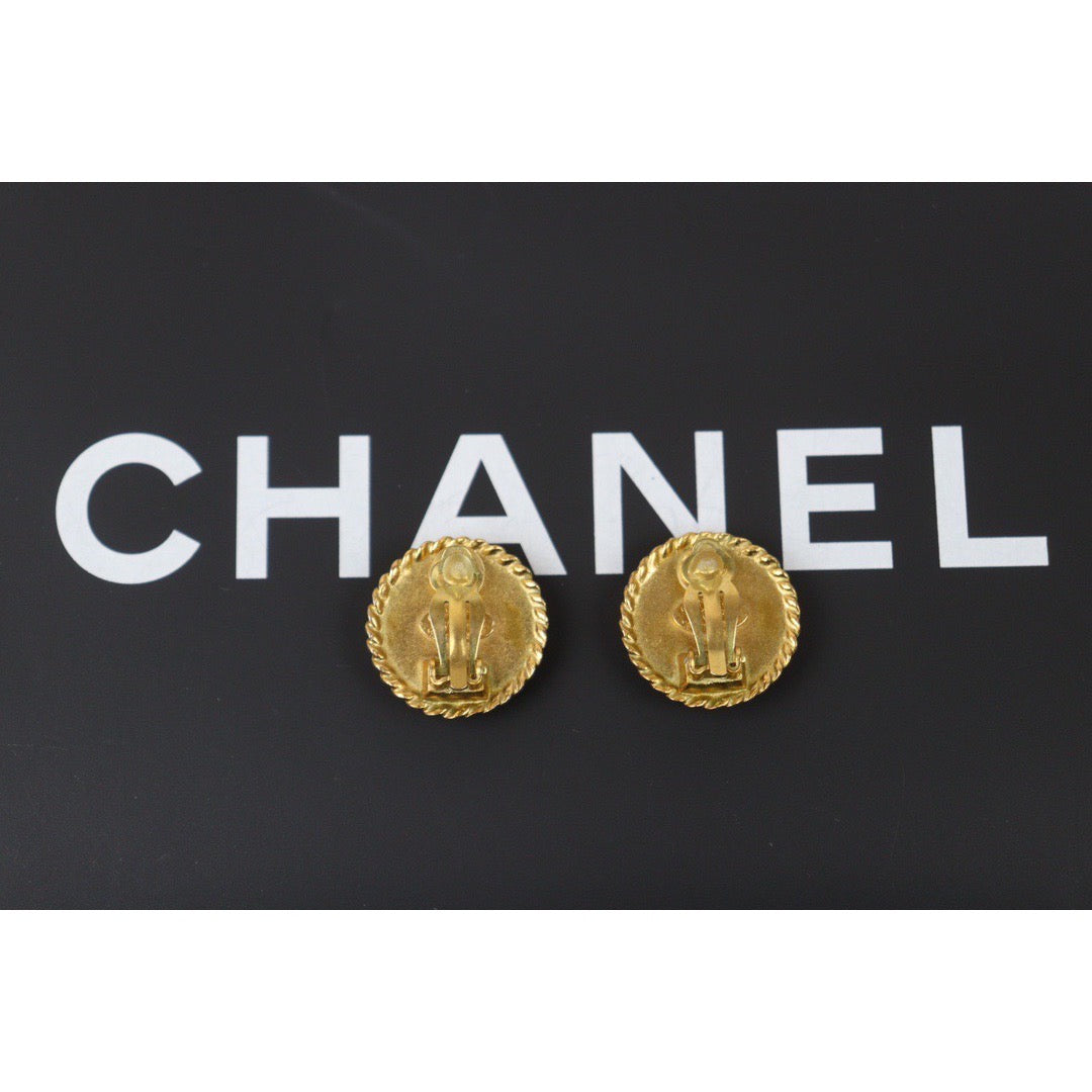 Rank AB|CHANEL Vintage Earrings |24053022