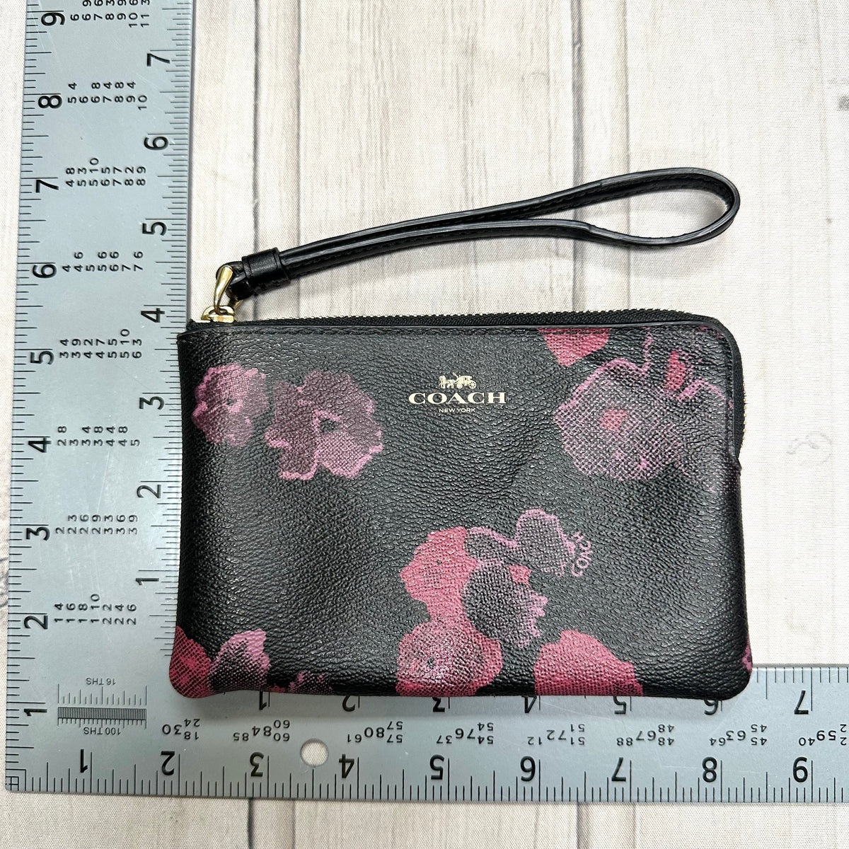 Wristlet Designer By Coach, Size: Small