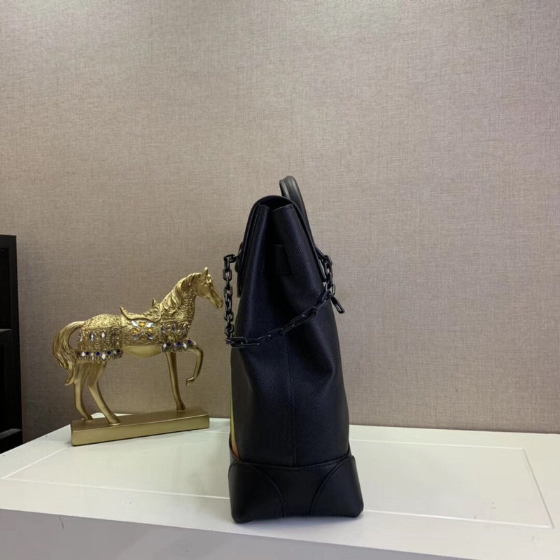 Louis Vuitton Luxury Bags 1963
