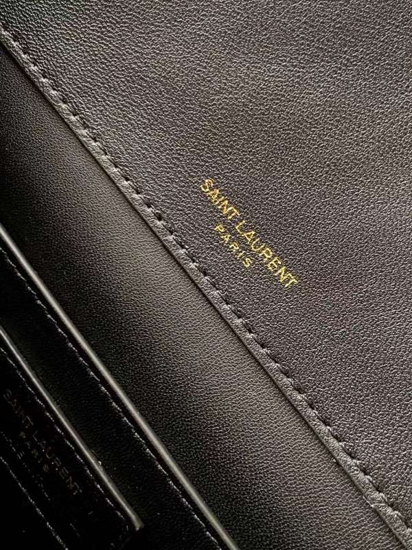 Yves Saint Laurent - Bags - The Wells Bags 620