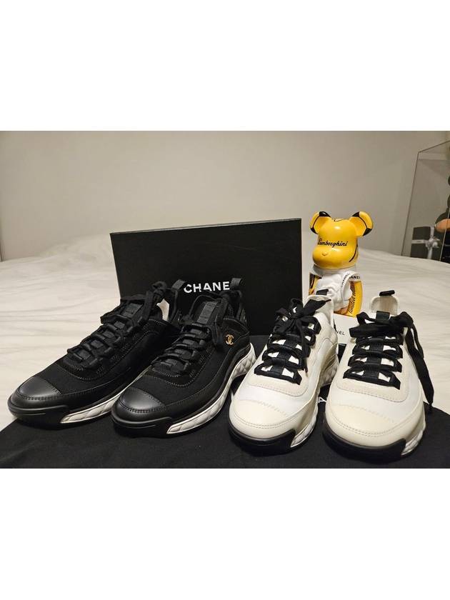Mixed Fibers Velvet Calfskin Low Top Sneakers Black Chanel