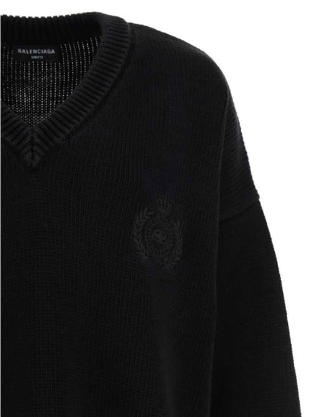 Luxury Balenciaga Men's Back Logo V-Neck Knit Top Black