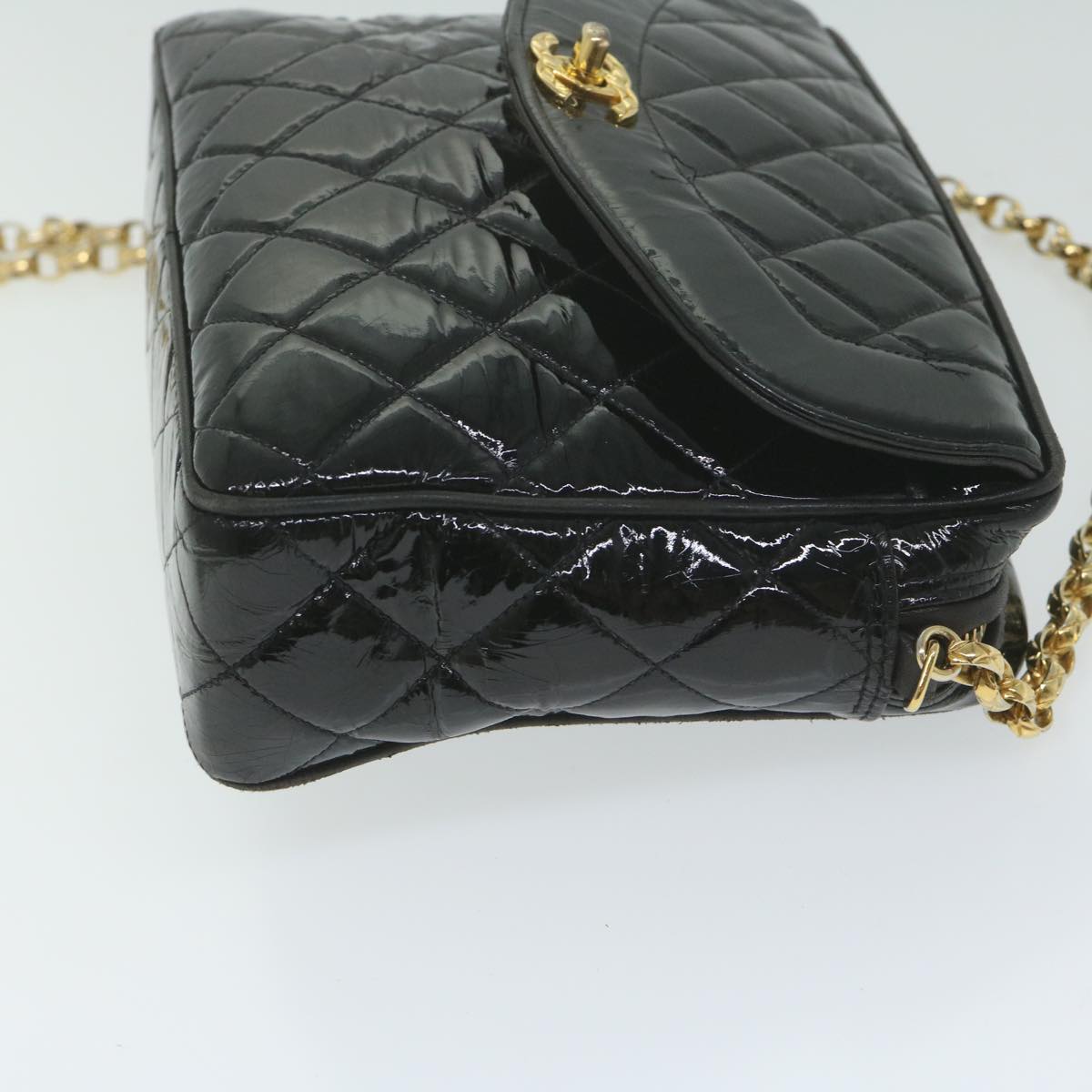 CHANEL Matelasse Chain Shoulder Bag Patent leather Black CC Auth 63577A