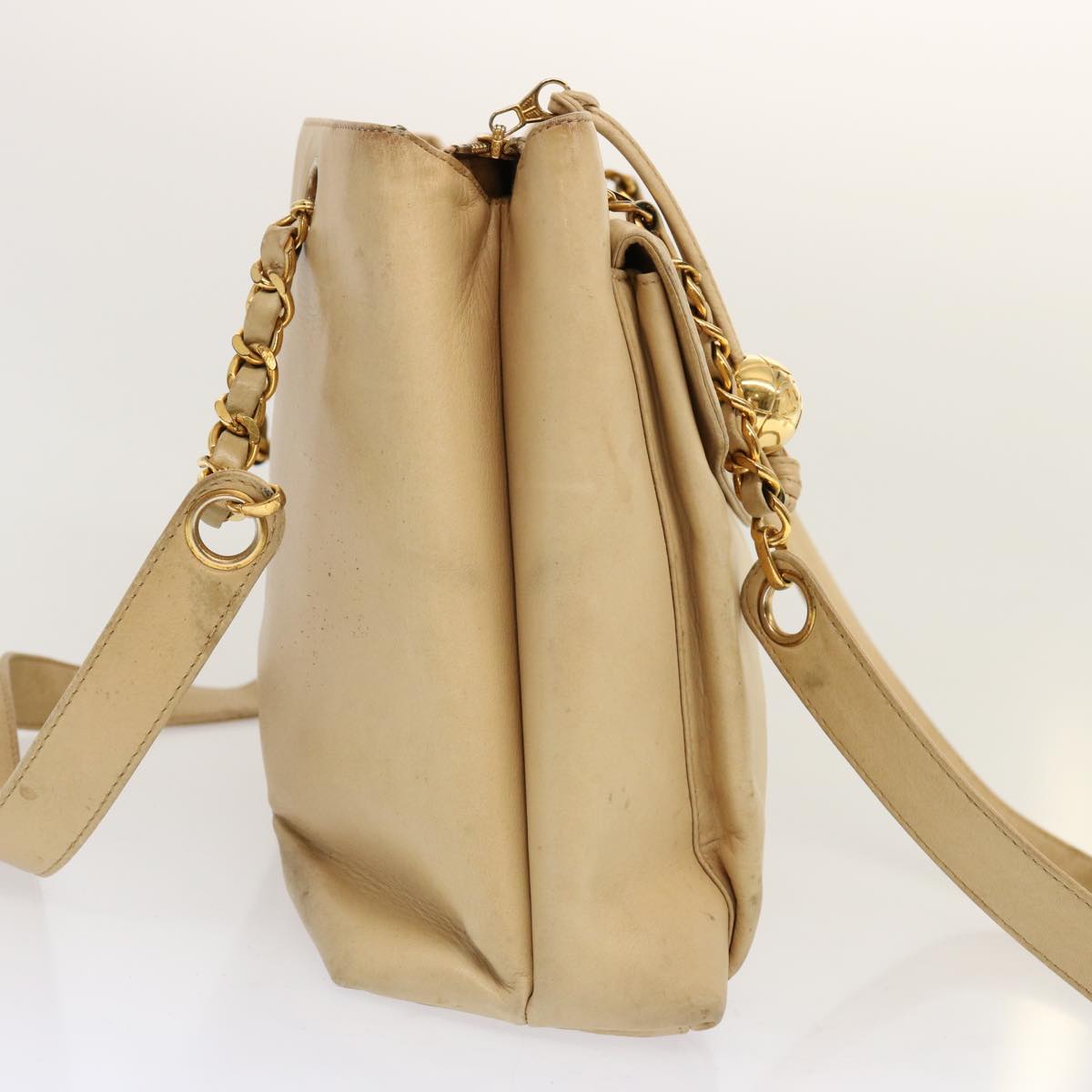 CHANEL Chain Tote Bag Leather Beige CC Auth 69975A