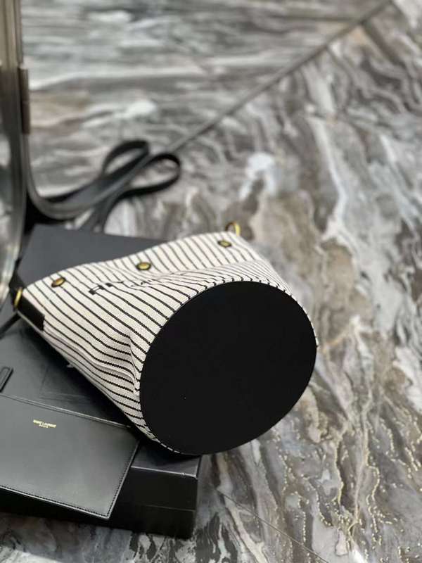 Yves Saint Laurent - Bags - The Wells Bags 187