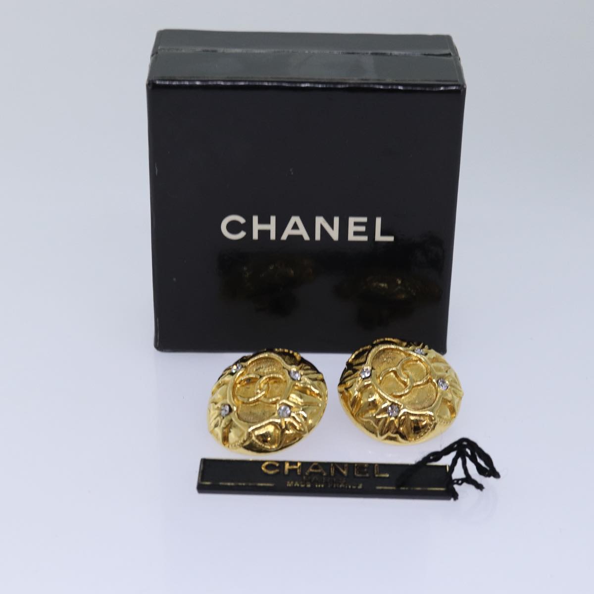 Top Quality Chanel Earring Gold CC Auth 77445