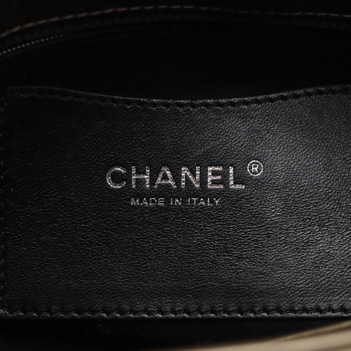 Chanel Matrasse Patent Leather Balling Bag G Gummetal Gold 15th