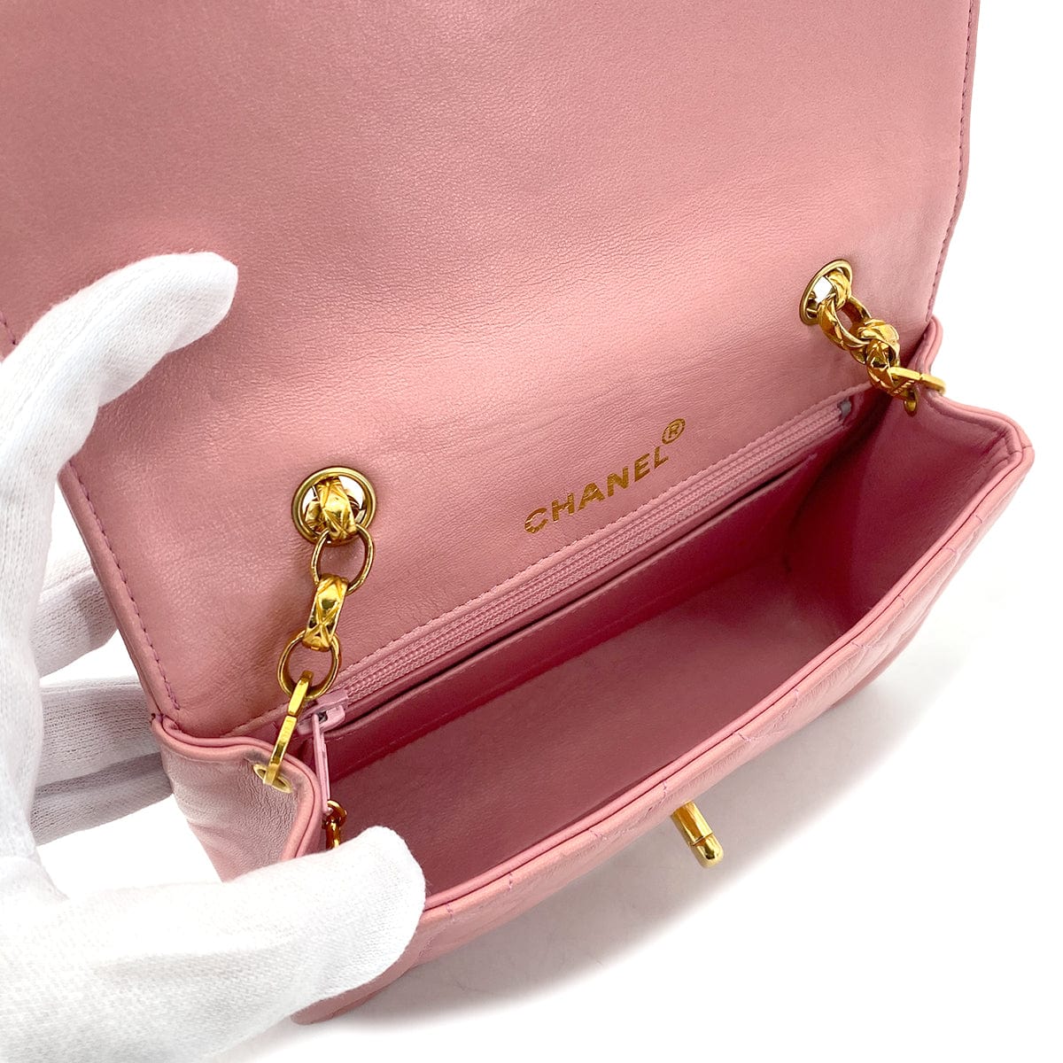 CHANEL VINTAGE MATELASSE MINI CHAIN SHOULDER BAG PINK LAMB SKIN 90269922