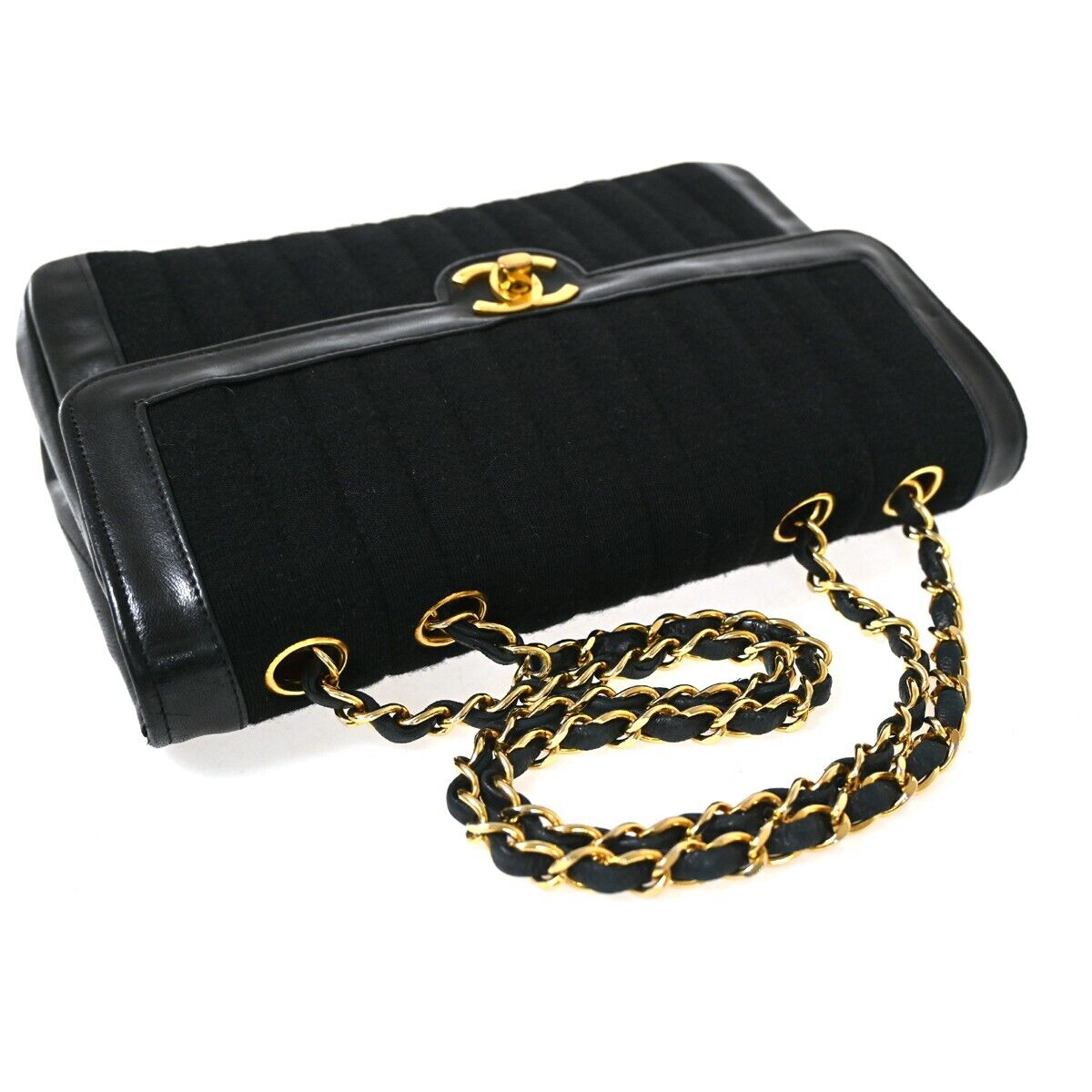CHANEL Matelasse Shoulder Bag