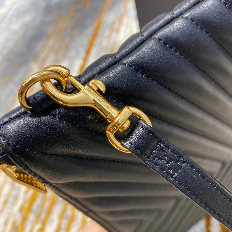 Yves Saint Laurent - Bags - The Wells Bags 050