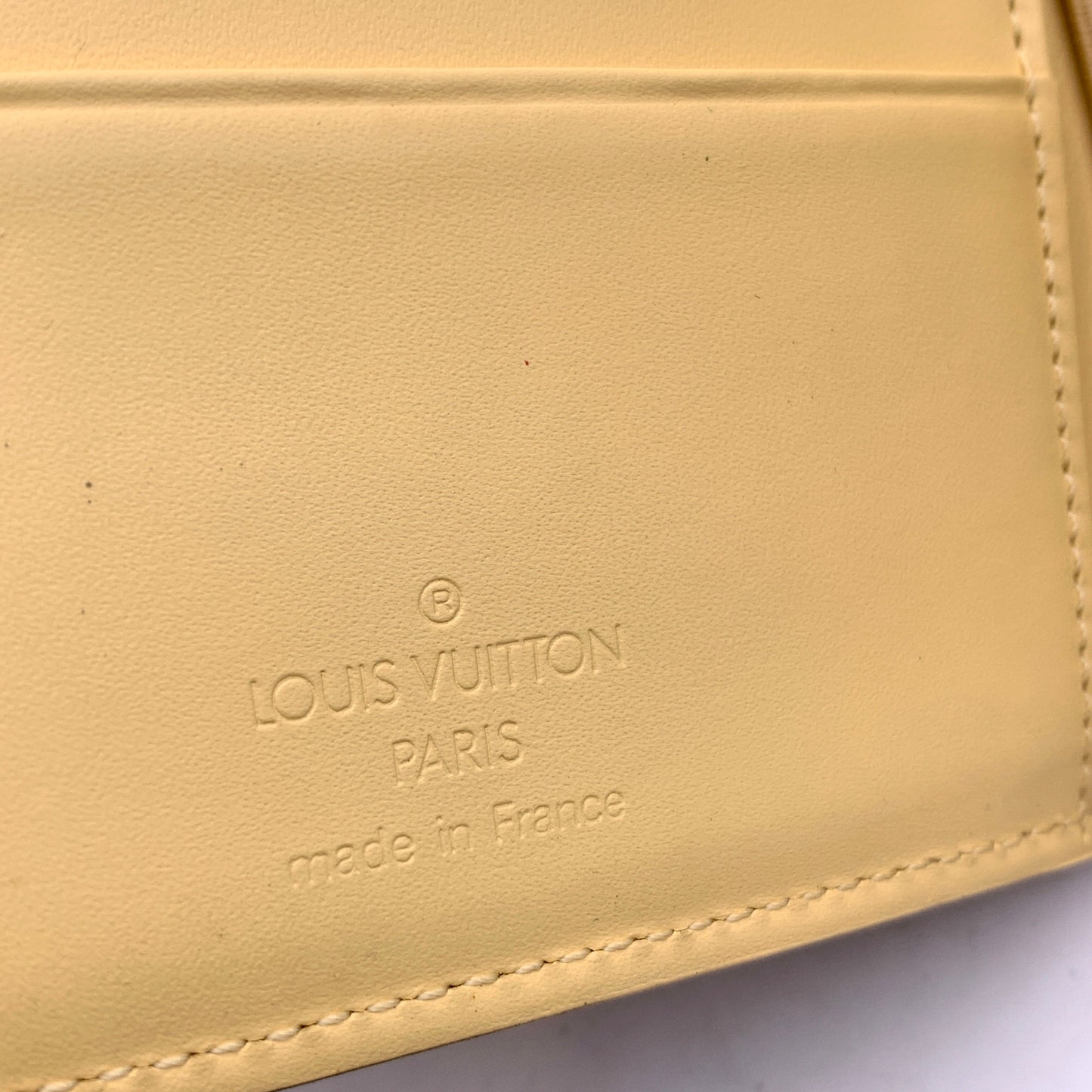 LOUIS VUITTON Vintage Beige Vanilla Epi Leather Elastic Trifold Wallet