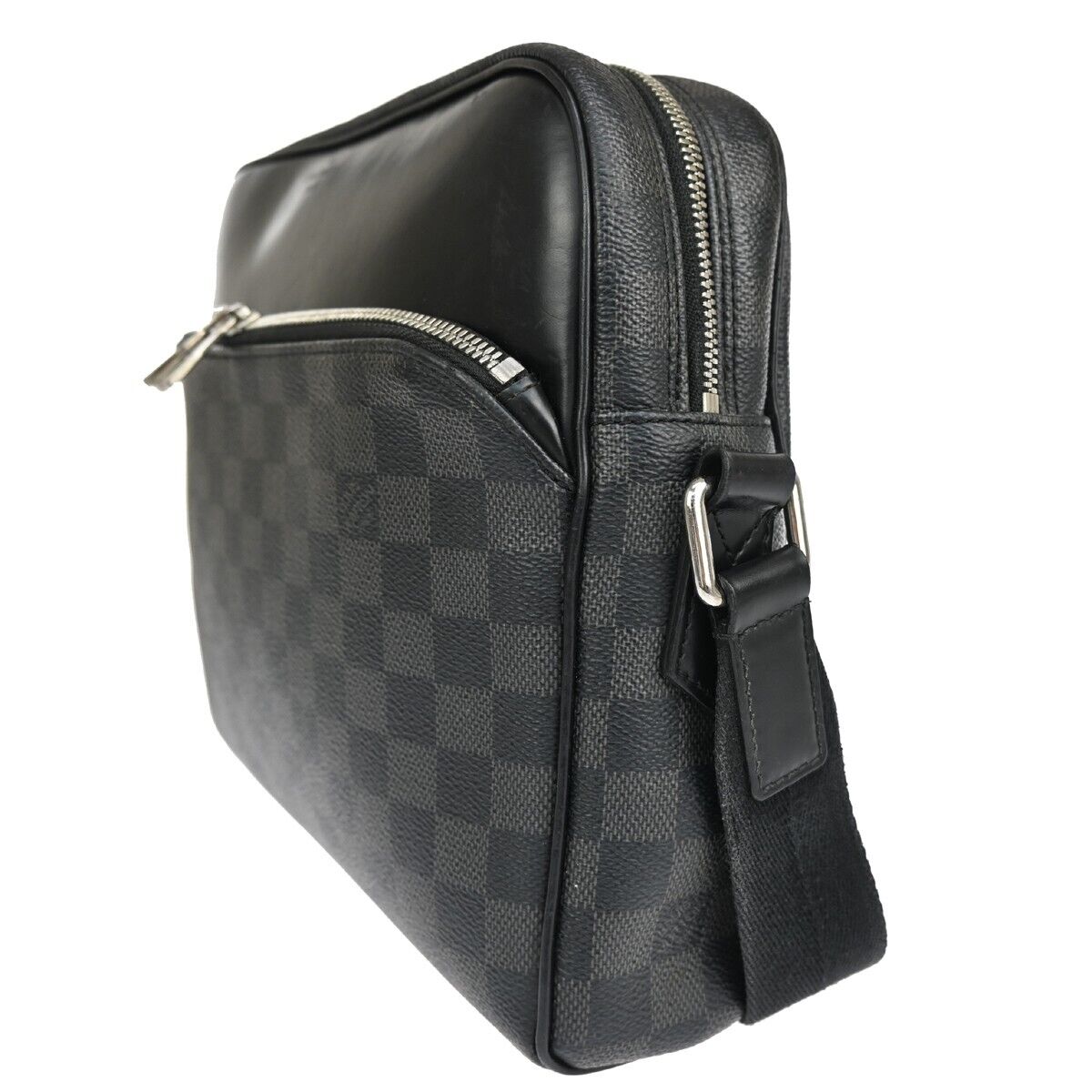 LOUIS VUITTON Reporter Dayton Shoulder Bag