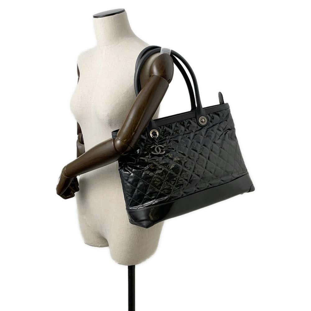 CHANEL Matelasse Tote Bag Black Patent Leather