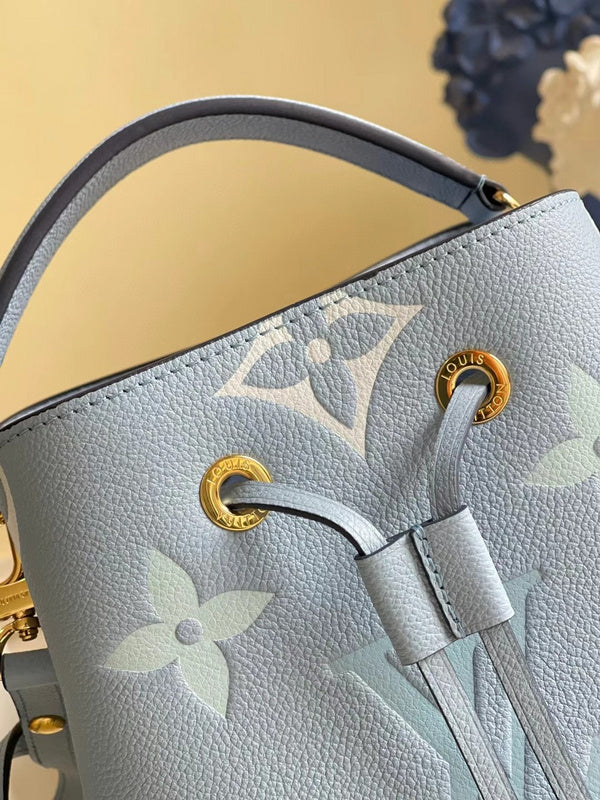 Louis Vuitton Luxury Bags 2528
