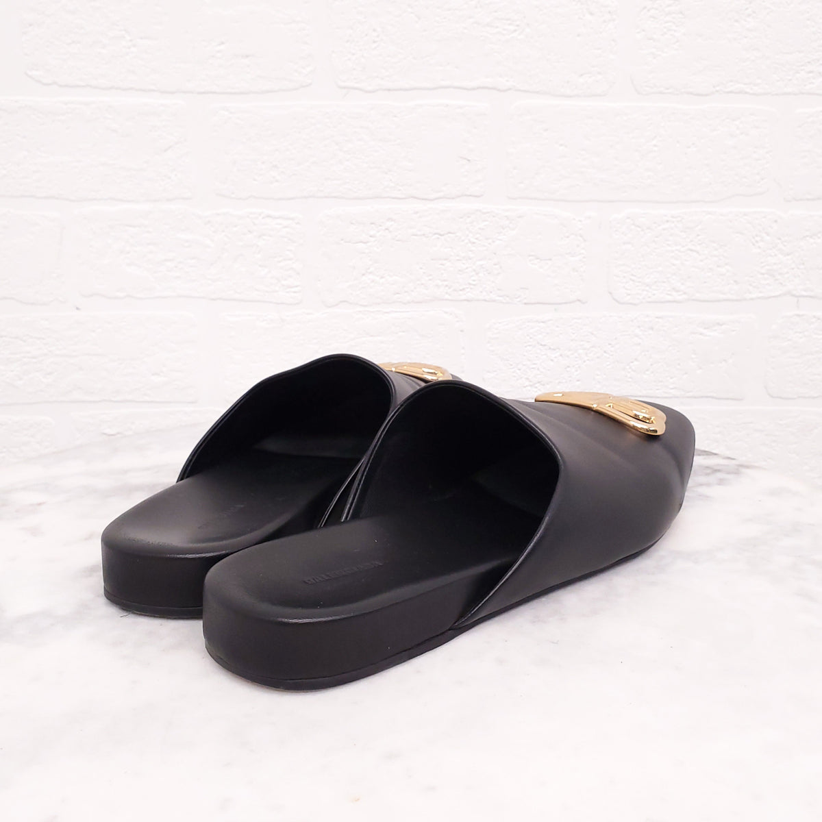 BALENCIAGA BLACK 'B LOGO' LEATHER MULES - SIZE 38.5