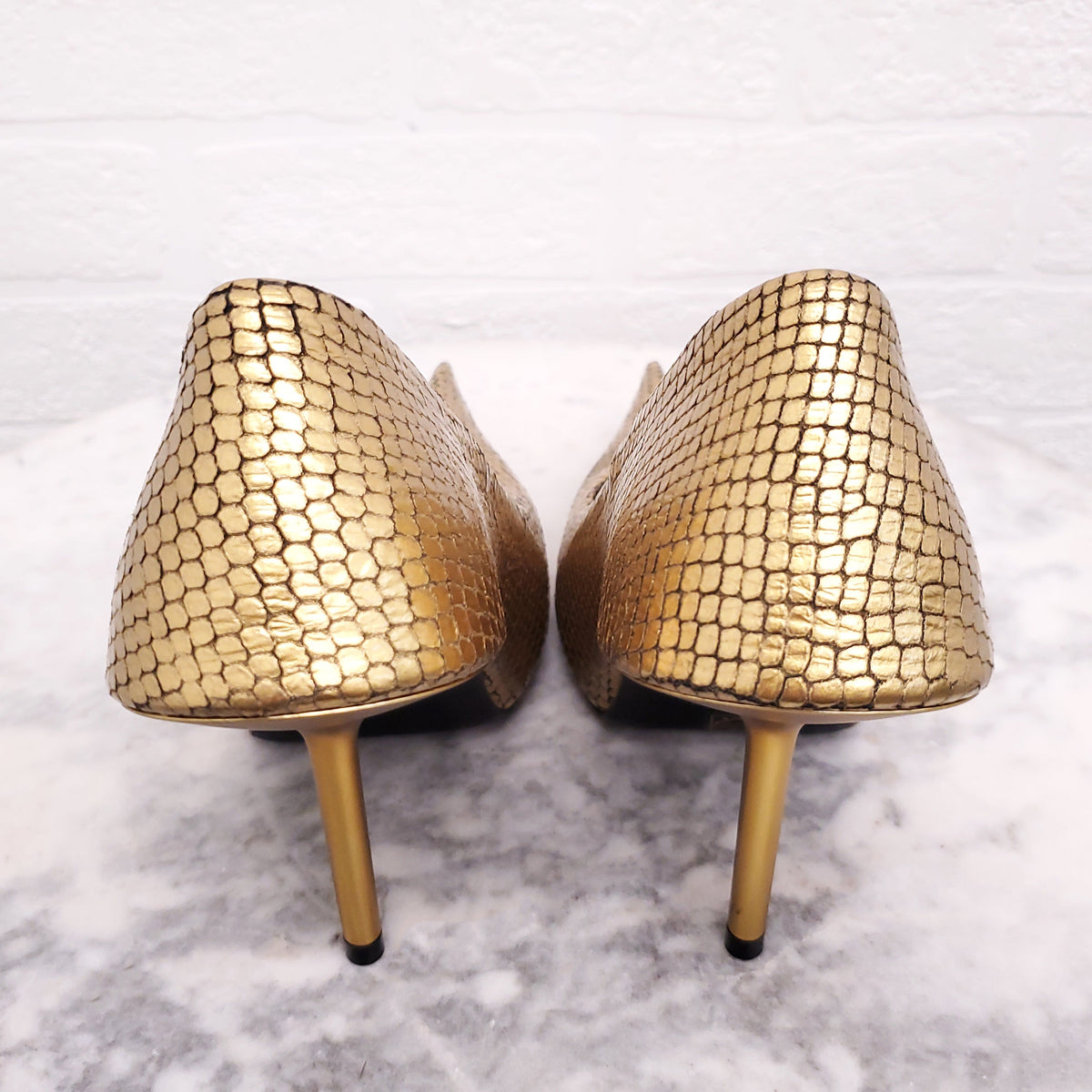 BALENCIAGA GOLD ESSEX PUMP - SIZE 36