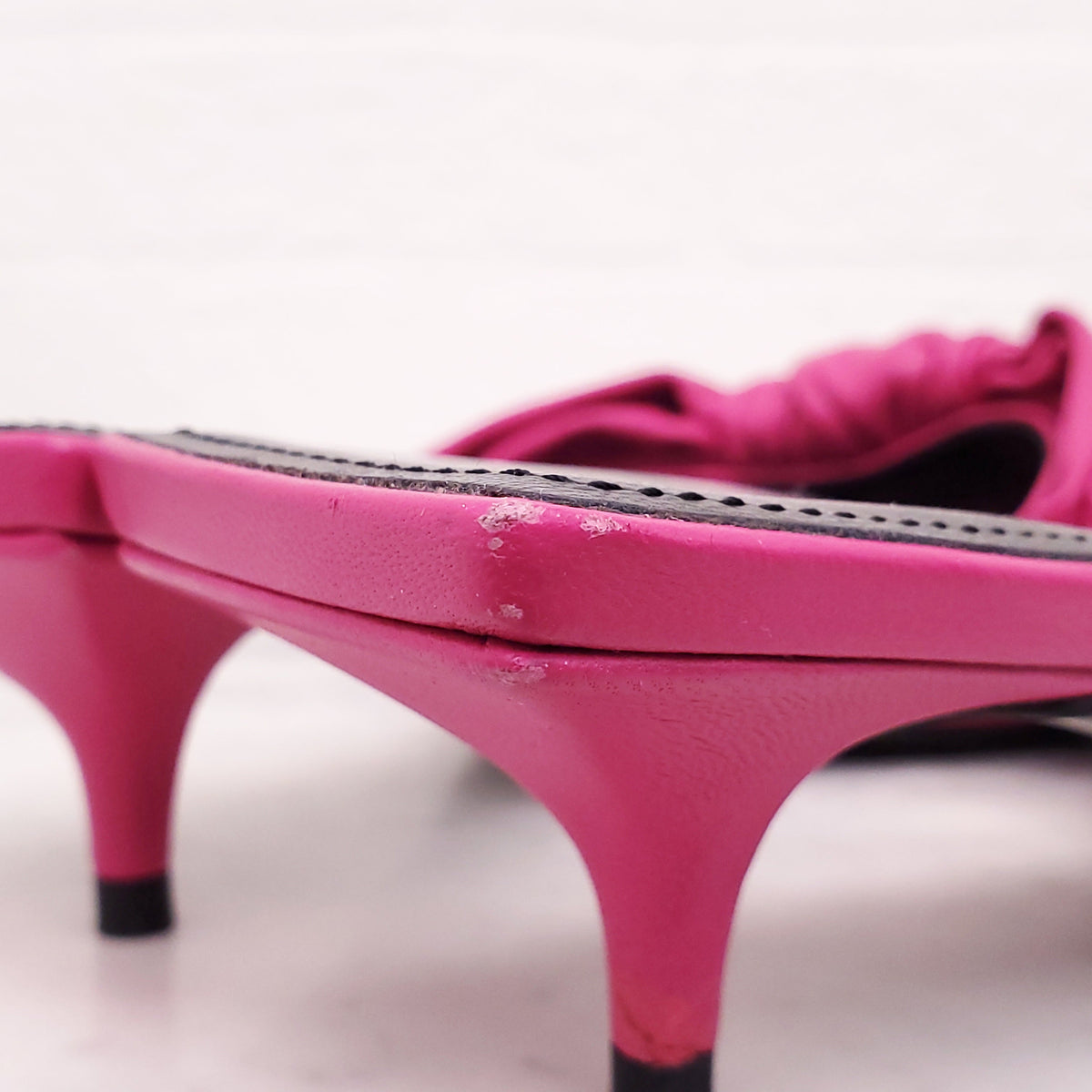 BALENCIAGA PINK BOW KITTEN HEELS - SIZE 37.5