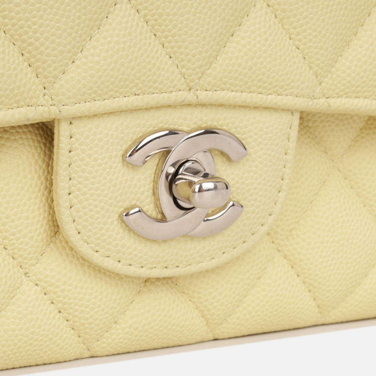 Classic Flap Bag - Medium