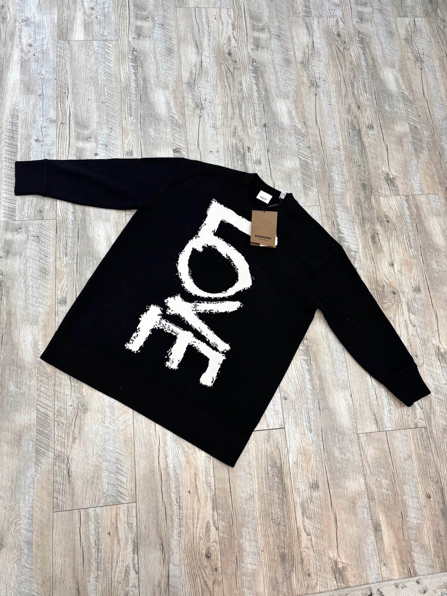 BURBERRY UNISEX LOVE WOOL SWEATER