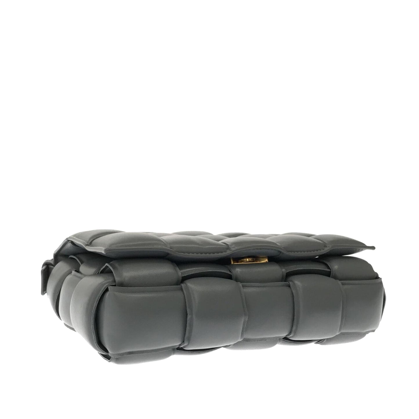 Luxury Bottega Veneta Padded Cassette Crossbody Bag (SHG-ZAAKFo)