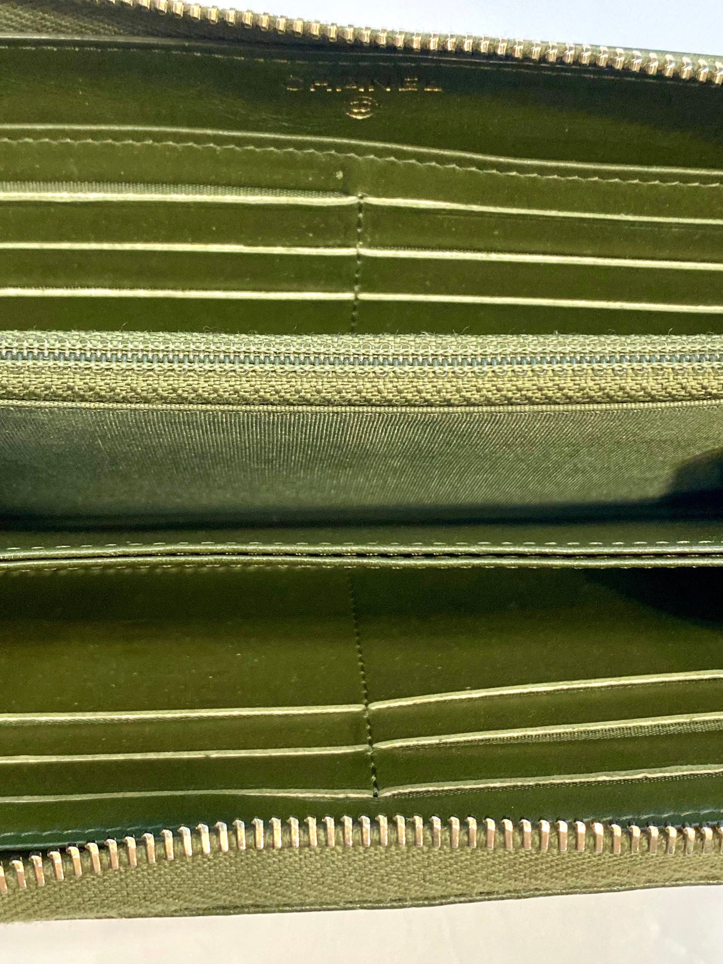 CHANEL CAVIAR LEATHER CONTINENTAL ZIP AROUND WALLET