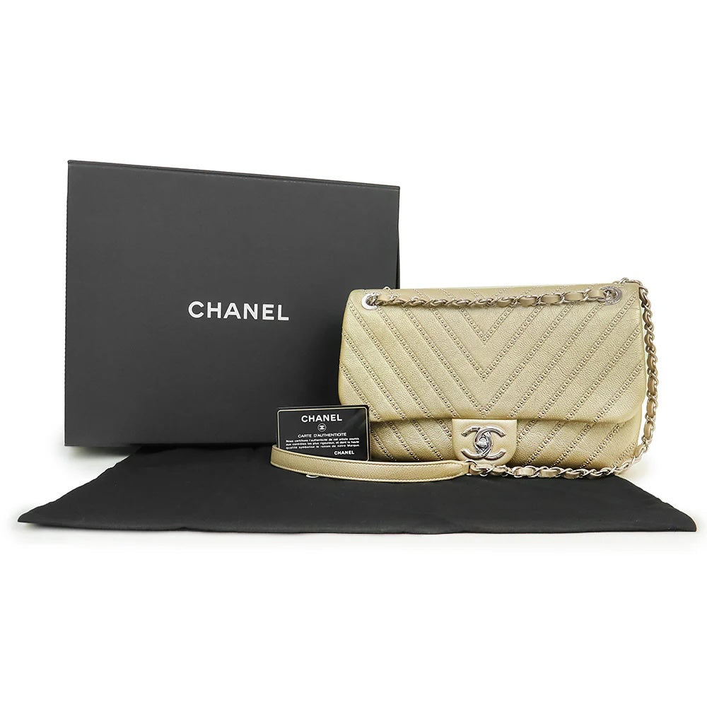 CHANEL CHEVRON QUILTED CALFSKIN STUDDED FLAP SMALL SHOULDER BAG