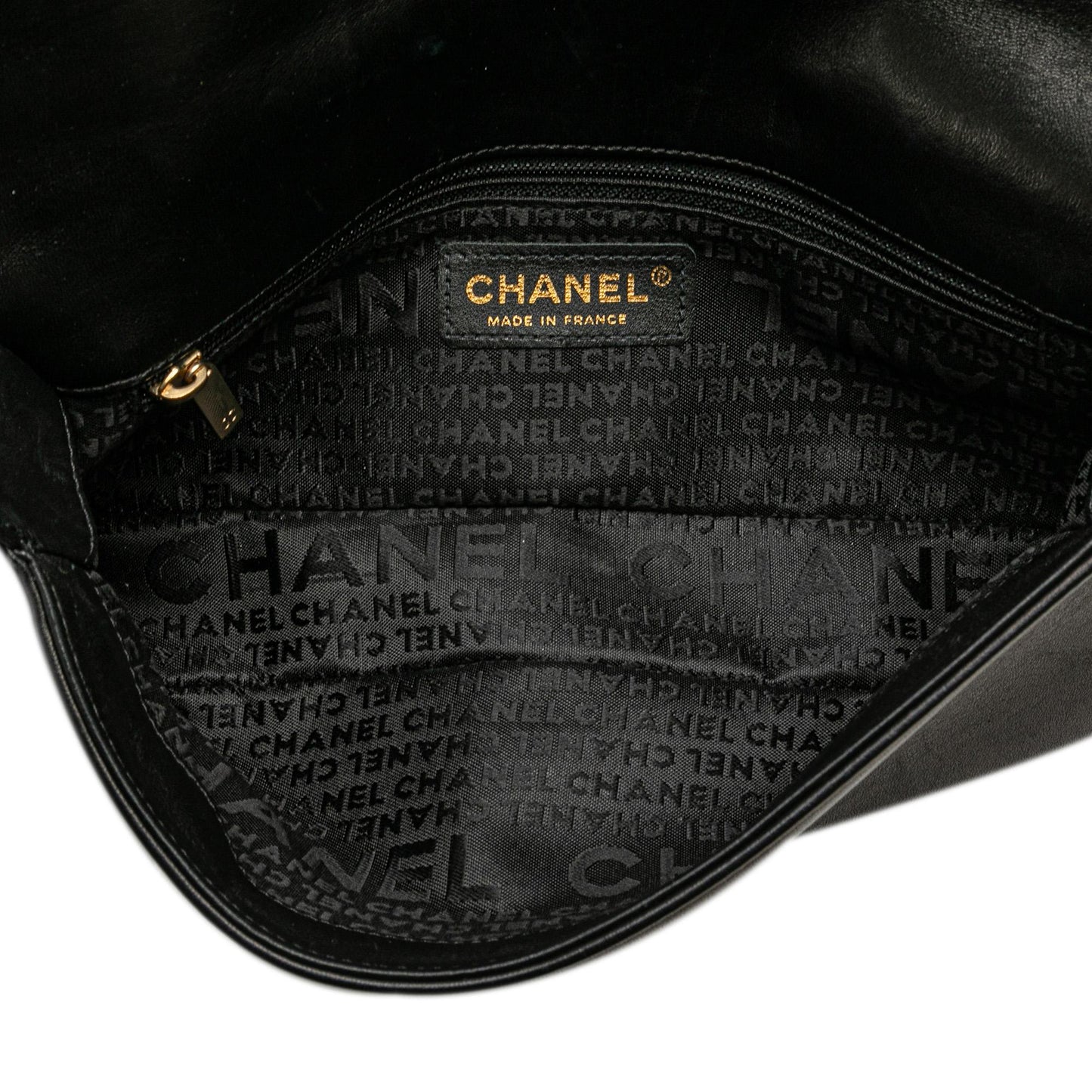 Chanel CC Chocolate Bar Lambskin Flap (SHG-aZpShH)