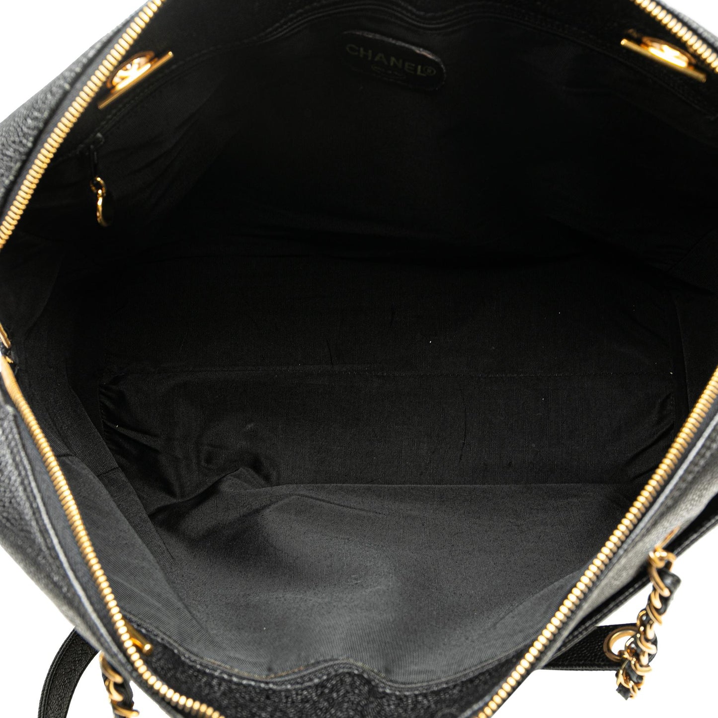 Chanel Caviar CC Shoulder Bag (SHG-X605PW)