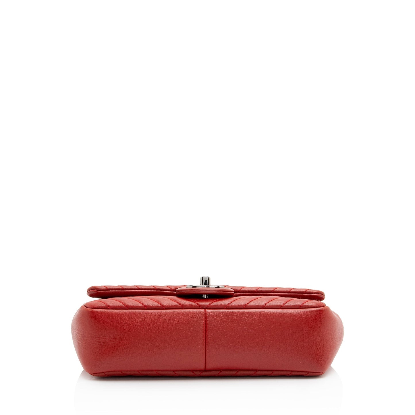 Chanel Chevron Lambskin Classic Small Single Flap Bag (SHF-jIdKDa)