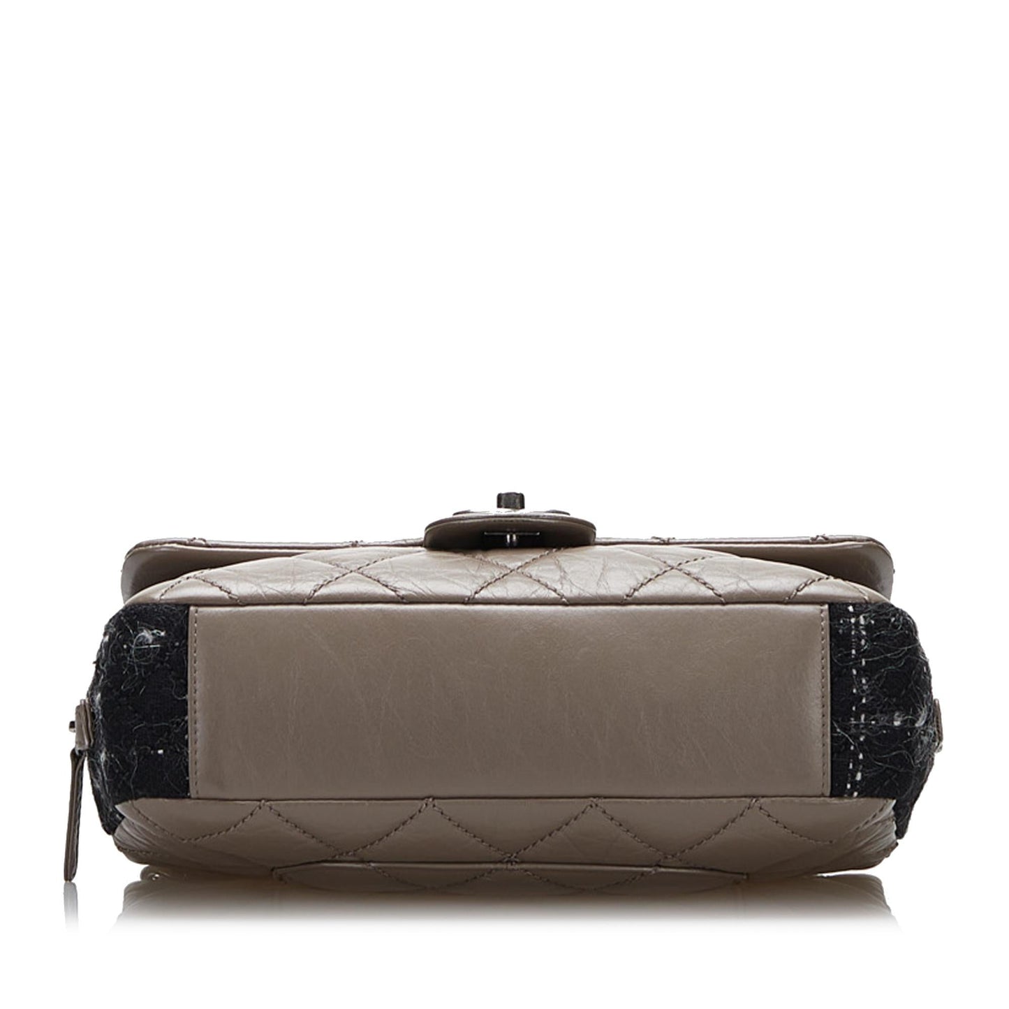 Chanel Glazed Matelasse Portobello Flap Bag (SHG-HqIza9)