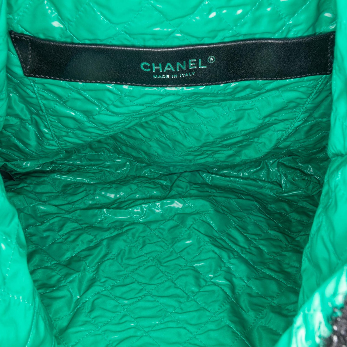 Chanel Large Resin Embellished Tweed Robot Shopping Tote (SHG-eaYmZw)