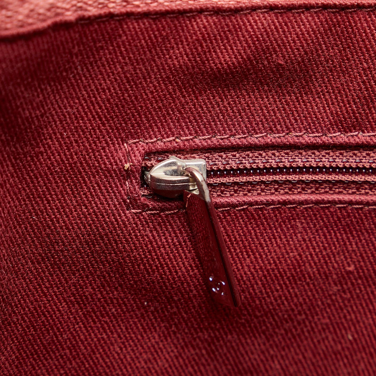 Chanel Mini Deauville Tote (SHG-iNQFK3)