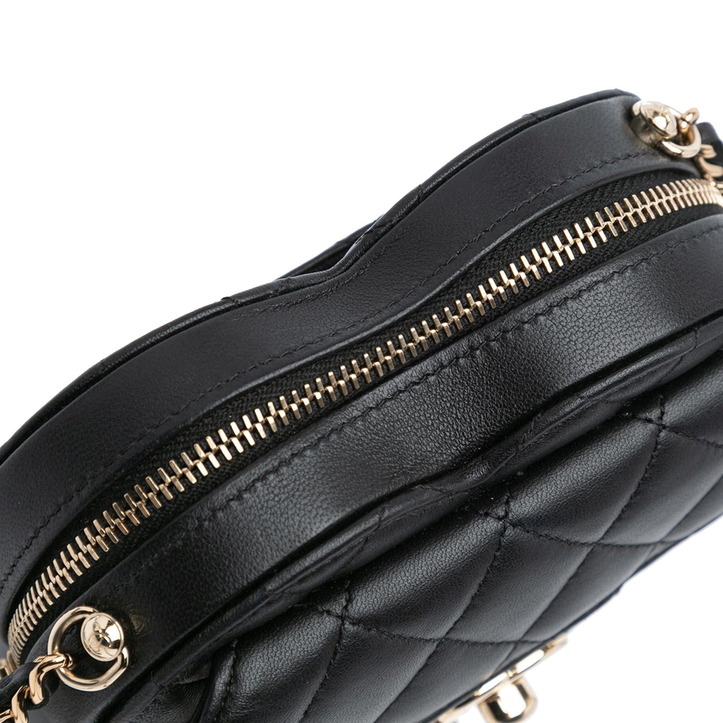 Chanel Mini Lambskin CC in Love Heart Crossbody (SHG-sVVejX)