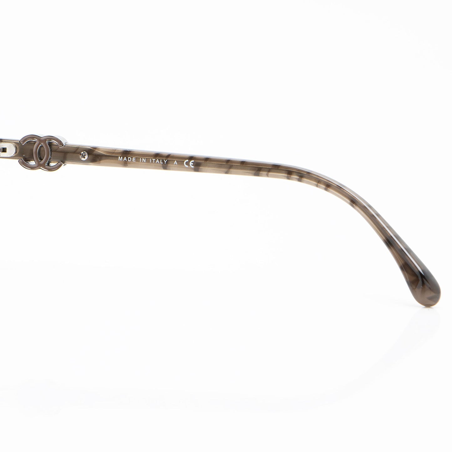 Chanel CC Oversized Butterfly Sunglasses (SHF-qTnK0U)