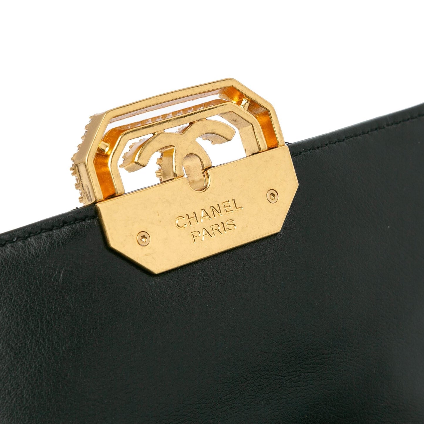 Chanel Quilted Lambskin Octagonal Buckle Crossbody (SHG-Wx3udA)