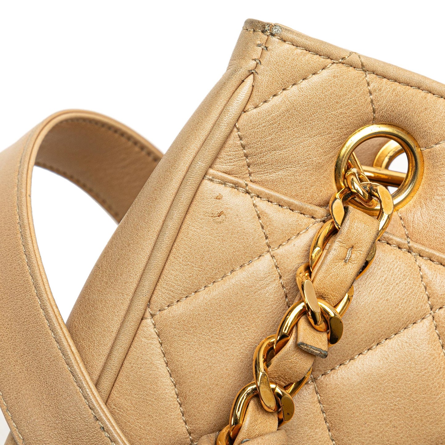 Chanel Quilted Lambskin Shoulder Bag (SHG-lhMLve)