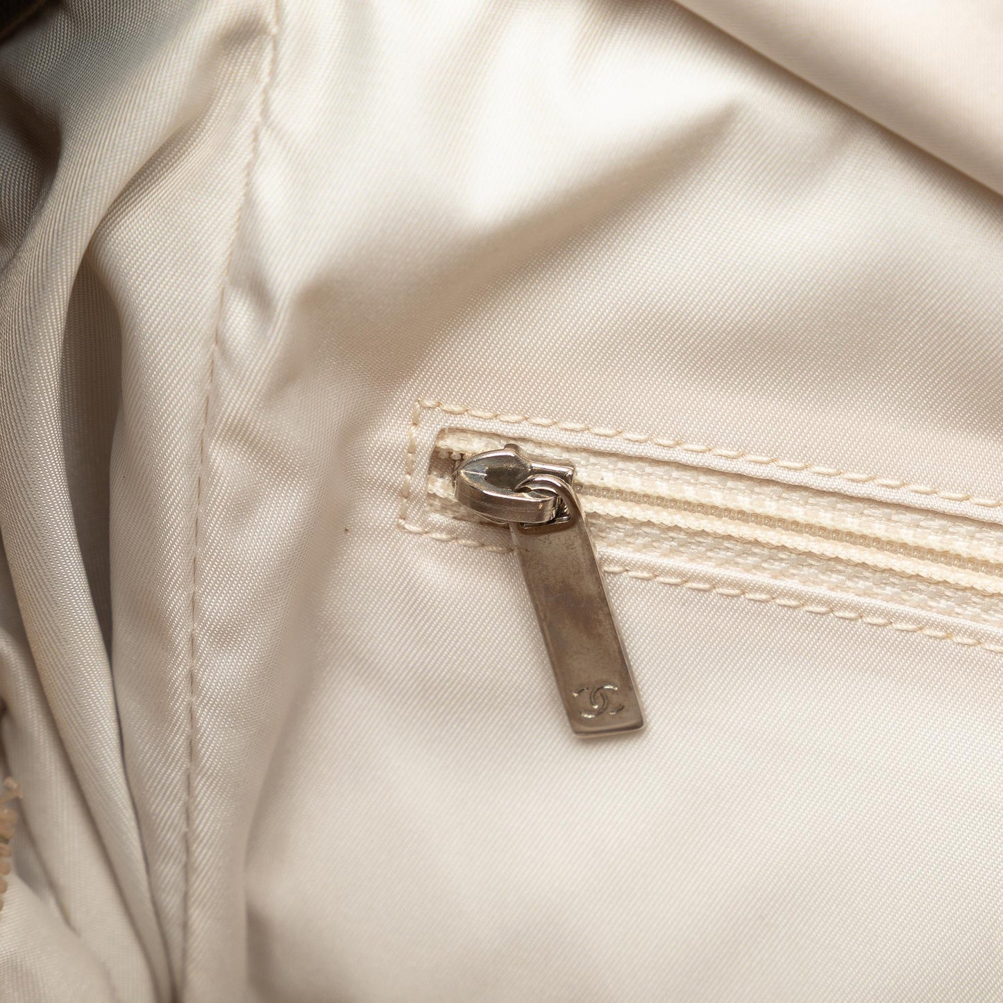 Chanel Small Paris-Biarritz Tote (SHG-tenv7D)