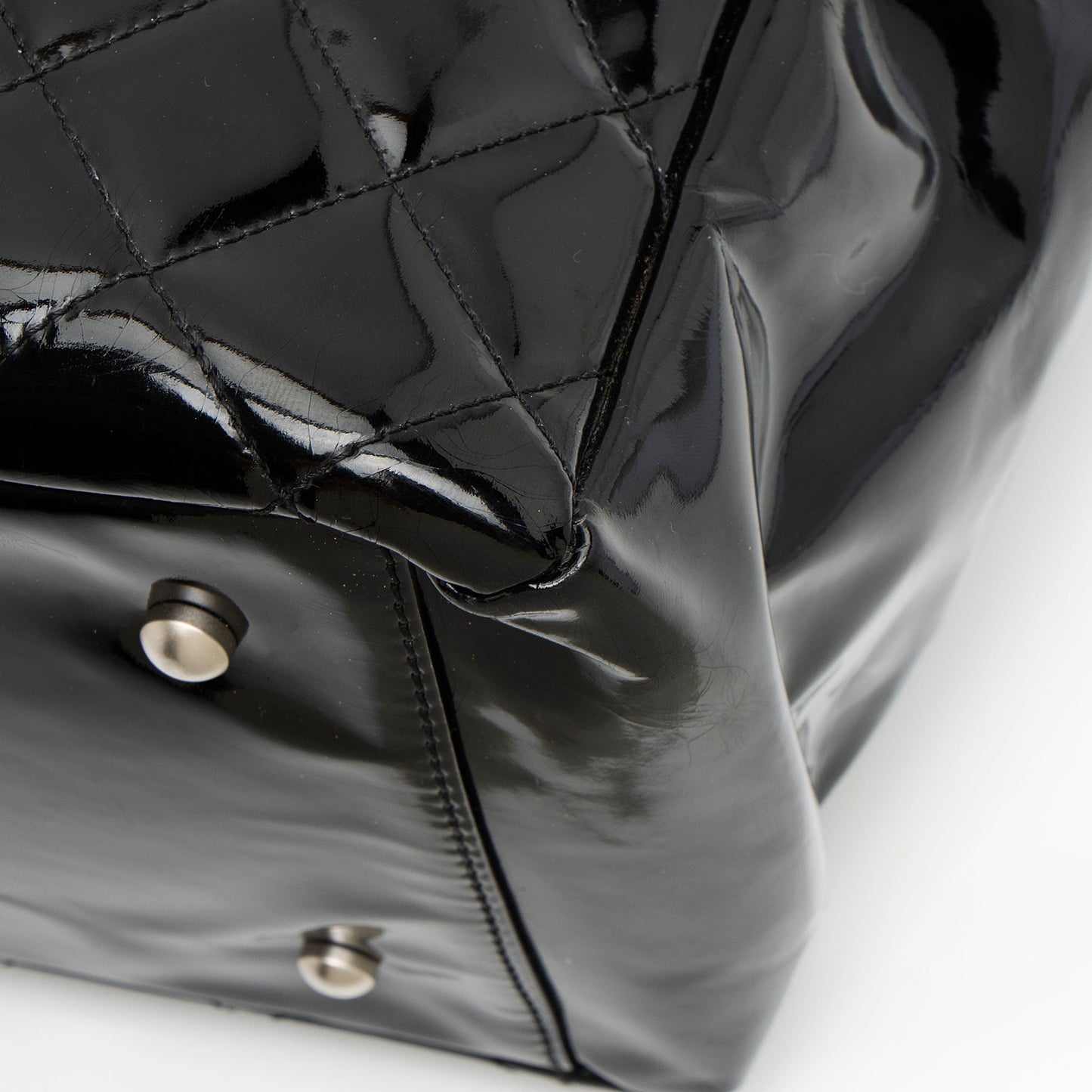 Chanel Vintage Patent Leather Timeless CC Petite Tote (SHF-Up924x)