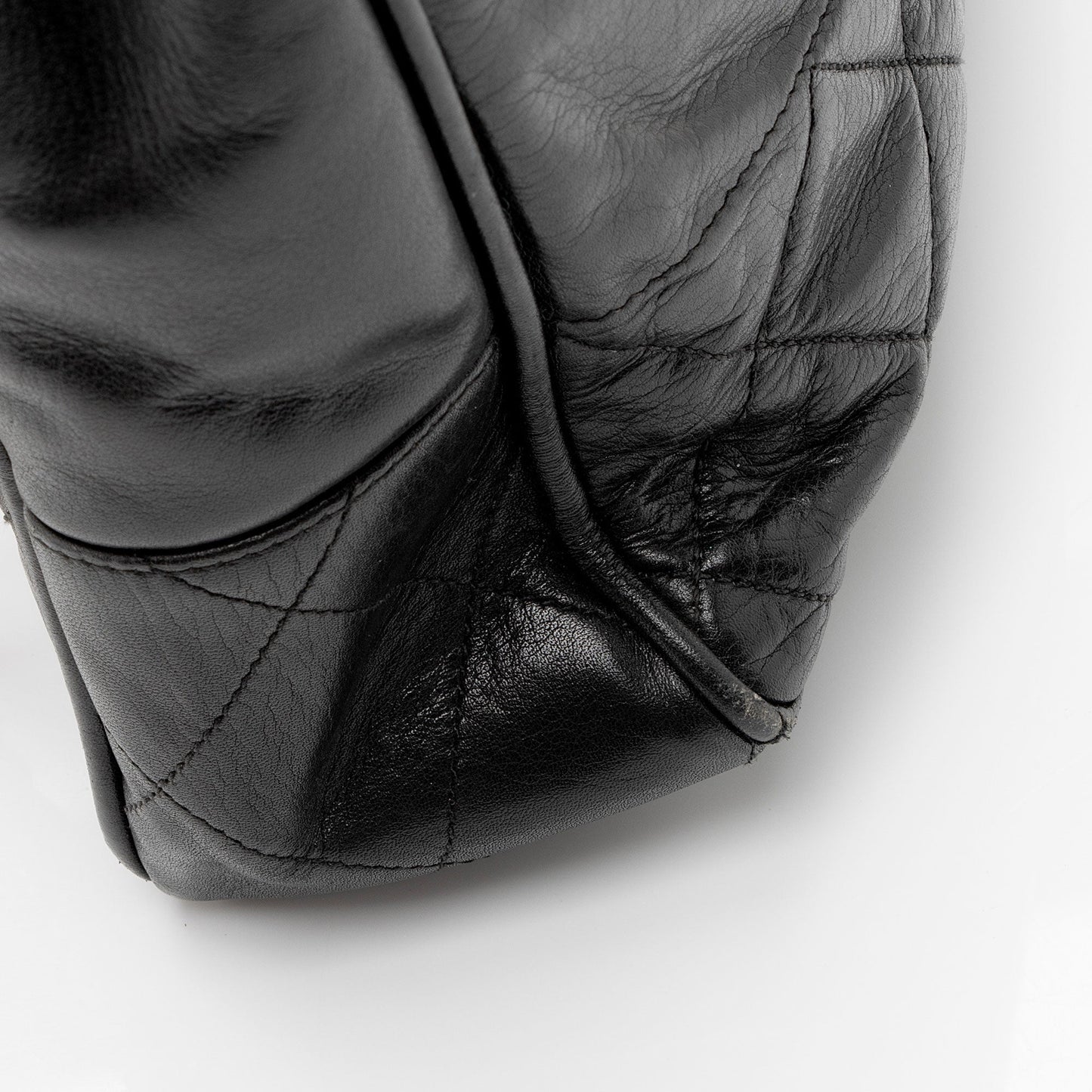 Chanel Vintage Quilted Lambskin Tote (SHF-KLrZGV)