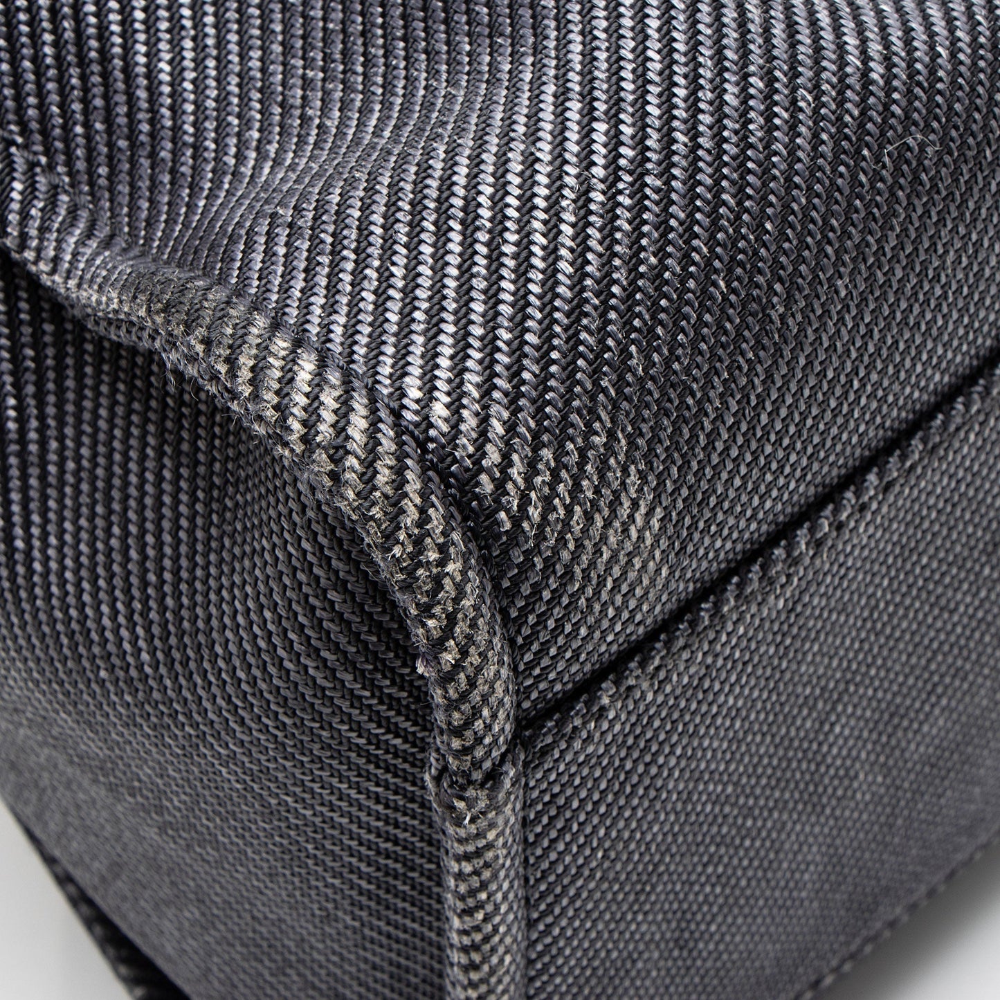Chanel Woven Straw Deauville Medium Tote (SHF-T0ZZuv)