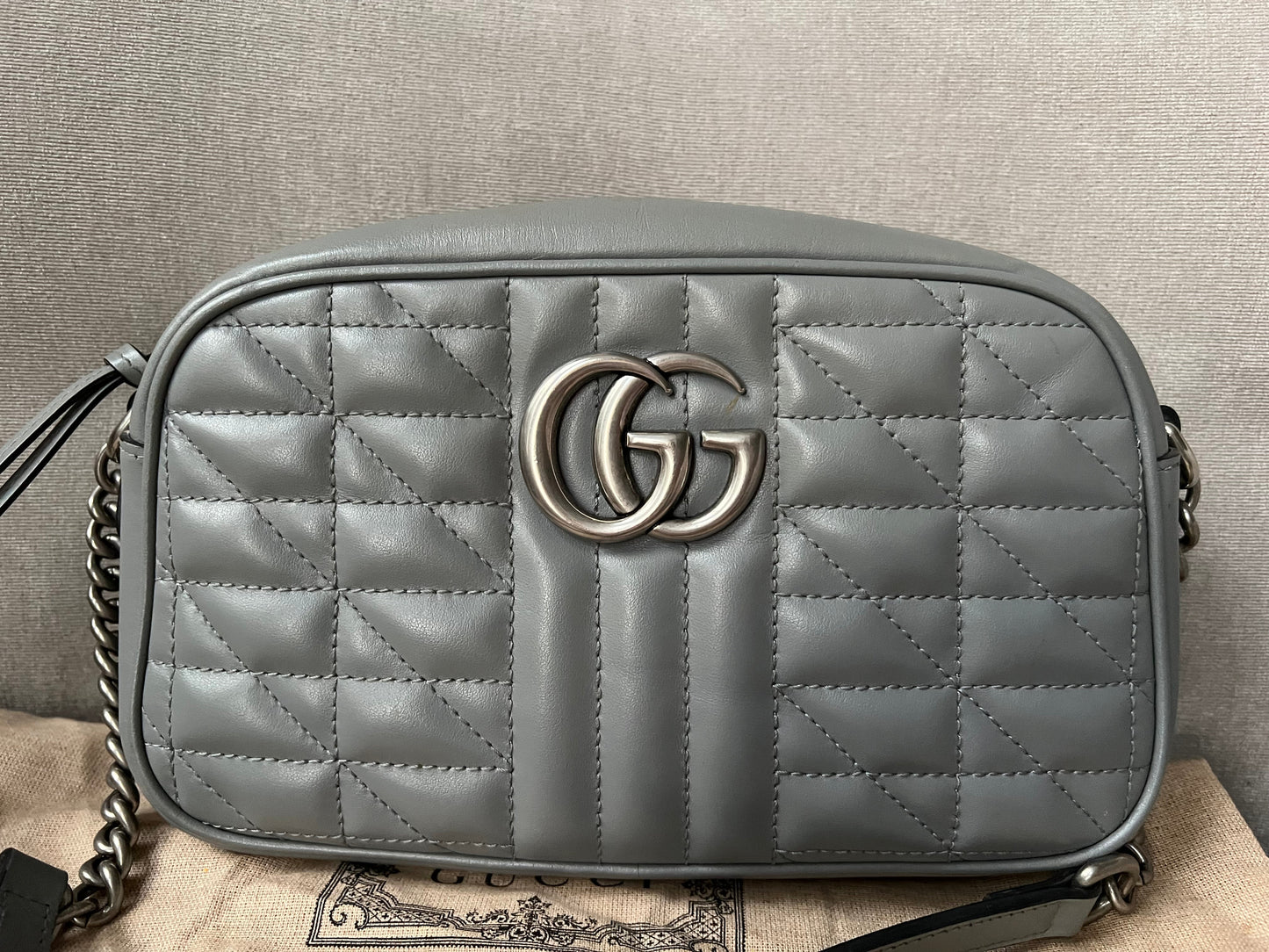 Gucci Aria GG Grey Marmont Small Shoulder Bag