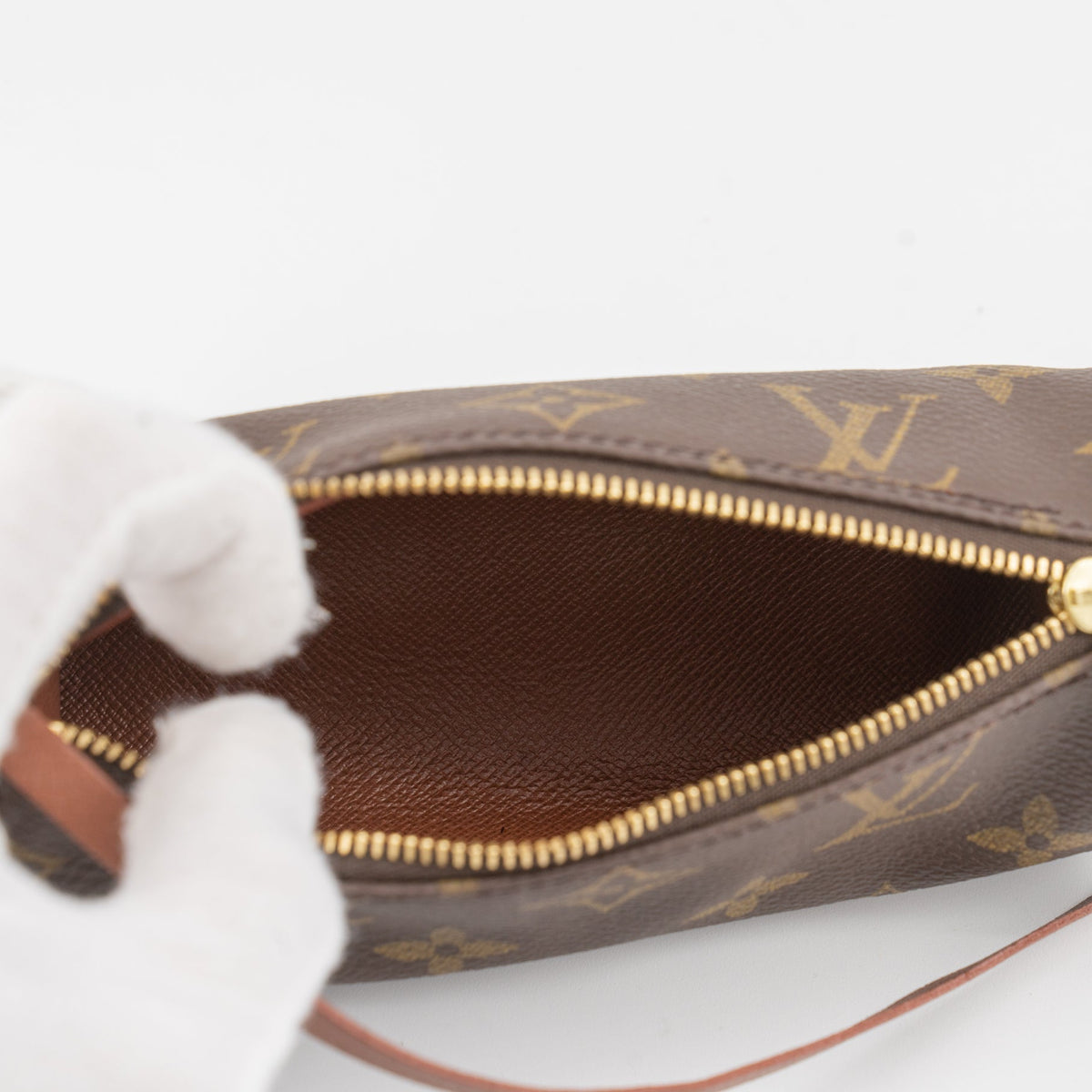 Louis Vuitton Papillon Attached Pouch TWS