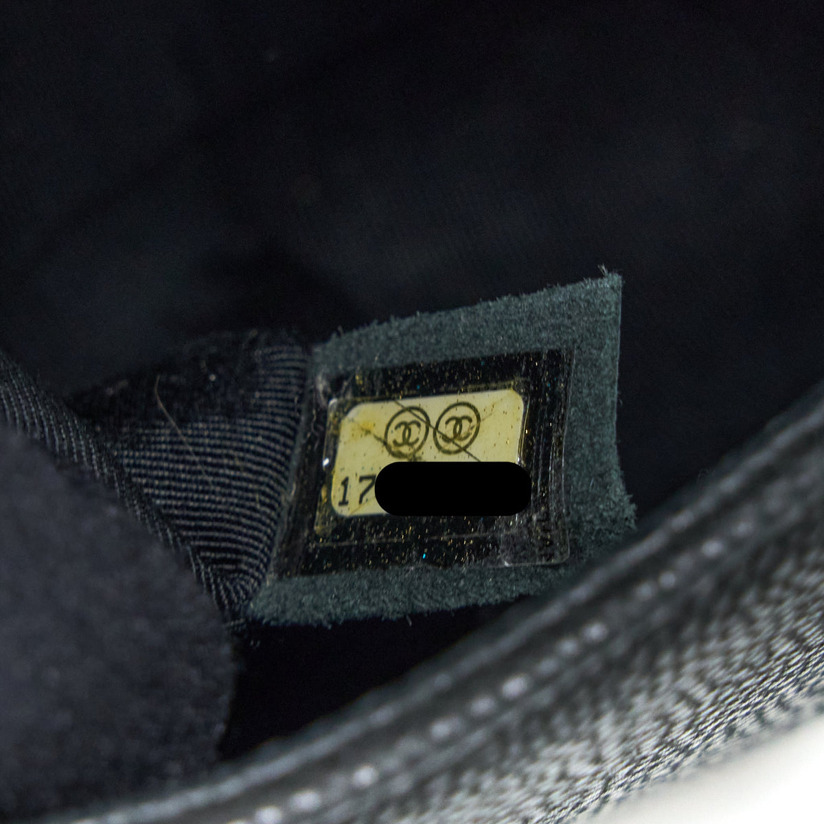 Chanel Medium Boy Bag Grained Calfskin Black SHW