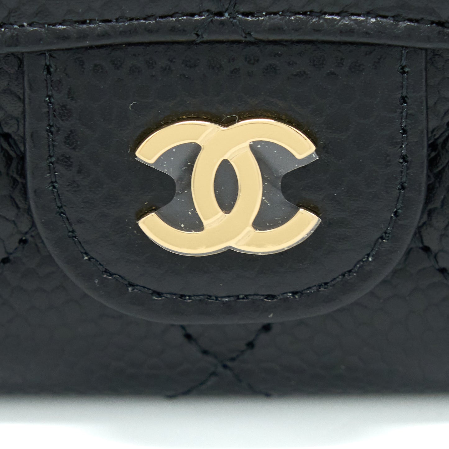 Chanel Classic Quilted Flap Holder Caviar Black GHW (Microchip)